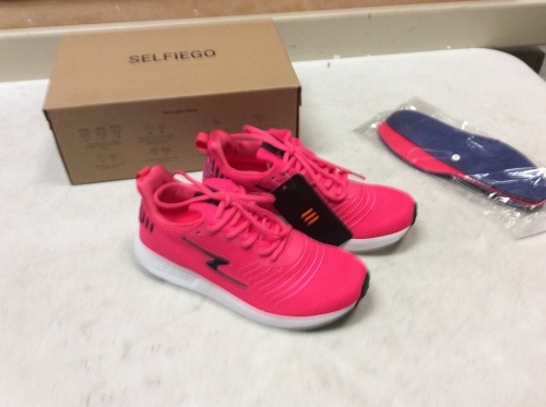 SelfieGo Women's Running Shoes with Extra Insoles, Size 8 - New - Lot 1108