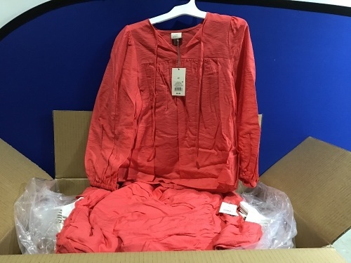 Case of (12) Women's Blouses, XS  - Lot 981