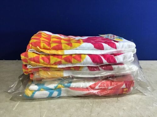 Lot of Sun Squad Beach Towels - Lot 778