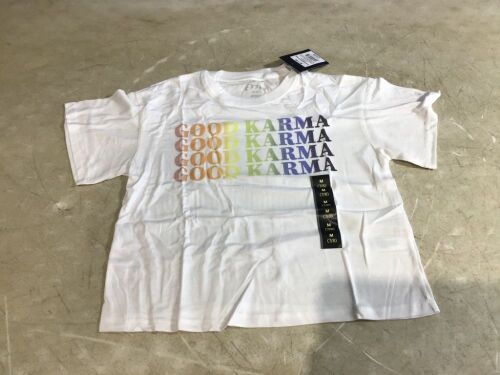 Case of (9) Girls' Boxy Cropped Short Sleeve Graphic T-Shirt - Lot 954