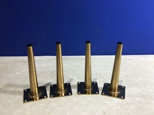 Set of 4 Gold Furniture Legs - Lot 1066