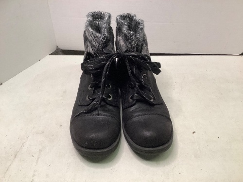 Natural Reflections Women's Boots, 10, Ecommerce Return - Lot 170