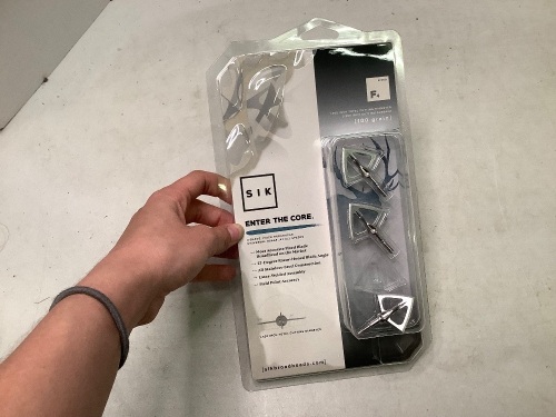SIK 4 Blade Fixed Broadhead, Ecommerce Return - Lot 173