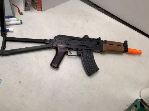 Airsoft Gun, Ecommerce Return - Lot 193