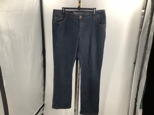 Natural Reflections Women's Jeans, 16A, Appears New - Lot 231
