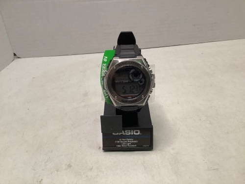 Casio 10 Year Battery 1/100 Second Stopwatch, Appears New - Lot 325