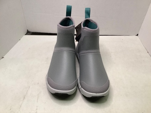 The Original Muck Boot Company Women's Ankle Boots, 9, Appears New - Lot 337