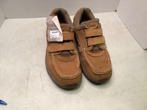 World Wide Sportsman Men's Blue Water 2 Shoes, 11, Stain on top, Ecommerce Return - Lot 341