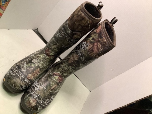 The Original Muck Boot Company Men's 13, Appears New - Lot 361