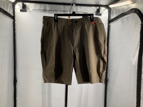 World Wide Sportsman Men's Harbor Shorts, 38, Appears New - Lot 453