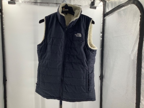 The North Face Women's Insulated Reversible Vest, Medium, Appears New - Lot 461