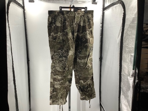 Red Head Silent Hide Men's Pants, XL/32, Appears New - Lot 483