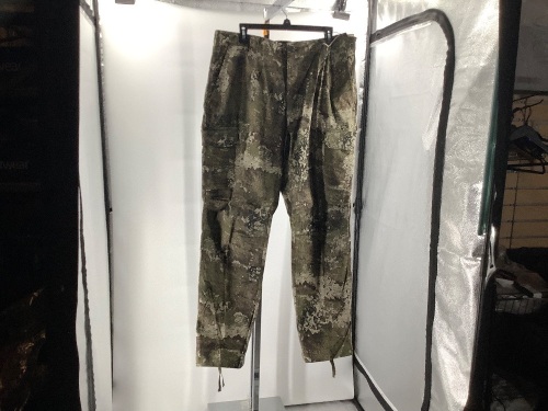 Silent Hide Men's Silent Hide Pant, XL/32, Appears New - Lot 513