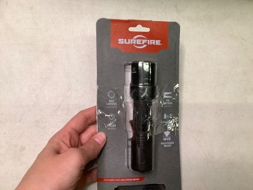 Surefire 600 Lumen's Flashlight, Powers On, Ecommerce Return - Lot 600