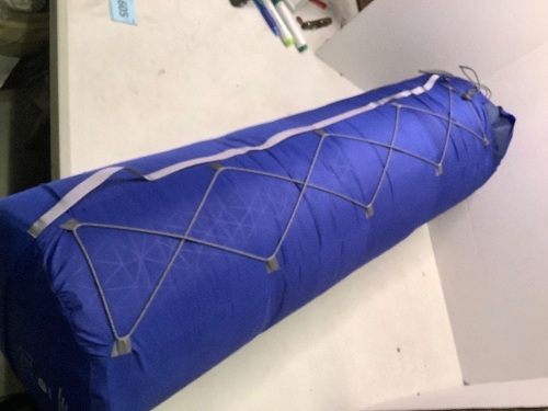 Sea To Summit Comfort deluxe S.I Self Inflating Mat, Rip in Bag, Ecommerce Return - Lot 605