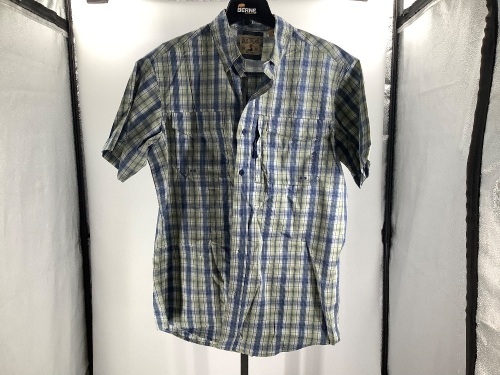 RedHead, Mens Large, Button Up Shirt, Appears New  - Lot 589