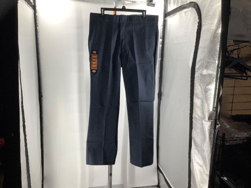 Dickies Twill Work Pant, Straight Leg, 36x30, Appears New - Lot 598