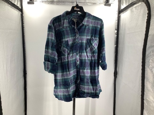 Natural Reflections, Atlantic Deep, Flannel, Appears New - Lot 756