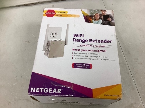 Netgear WiFi Range Extender, Appears New - Lot 371