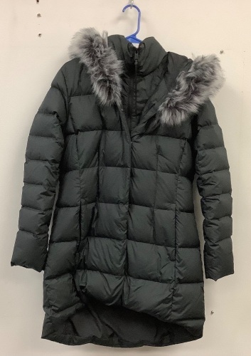 Women's North Face Hooded Coat, L, E-Commerce Return - Lot 508