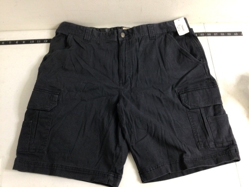 Men's Shorts, Size 40, E-Commcerce Return - Lot 797