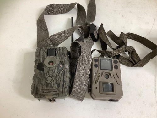 Lot of (2) Trail Cameras, Untested, E-Commerce Return - Lot 111