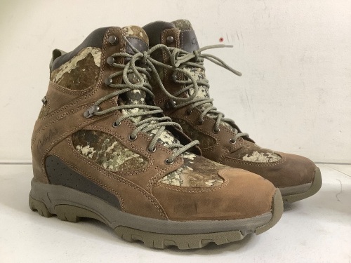 Men's Hiking Boots, Size 8.5, E-Commerce Return - Lot 202