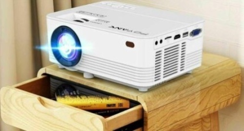 Poyank LED WiFi Projector, Powers Up, E-Commerce Return - Lot 222