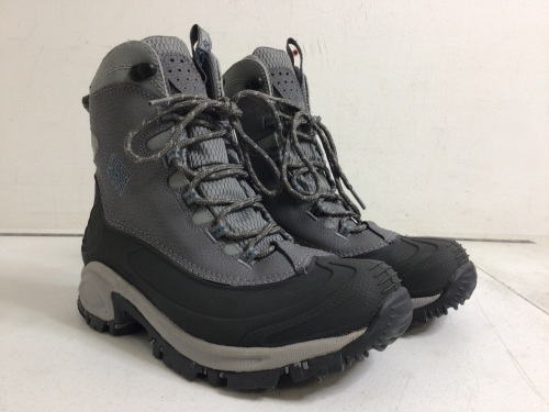 Women's Columbia Boots, 6, E-Commerce Return - Lot 265