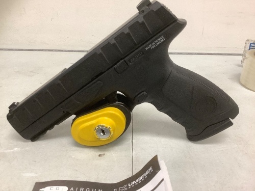 Beretta Apx Co2 Airsoft Pistol, E-commerce Return - Lot 517