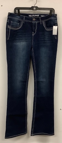 Women's Wallflower Jeans, 13 Long, New - Lot 353