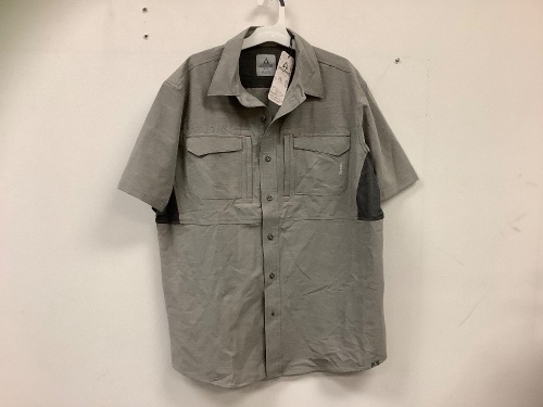 Men's Ascend Shirt, L, New - Lot 389