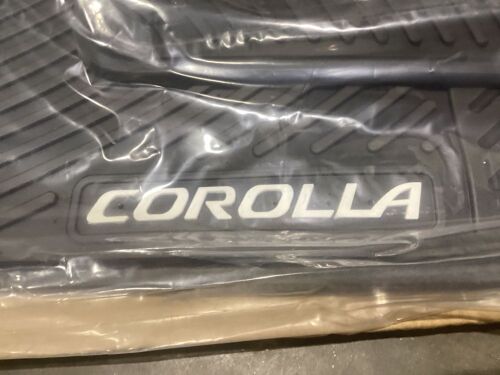 Toyota Corolla Floor Mats. - Lot 819