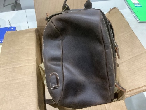One Strap Leather Shoulder Bag - Lot 973