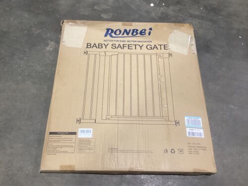 RONBEI Baby Safety Gate. - Lot 1047