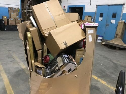 Pallet of Ecom and New Small Items. - Lot 486