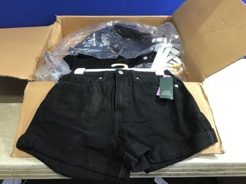 Case of (7) WIld Fable Highest Rise Mom Shorts, Size: 0. - Lot 411