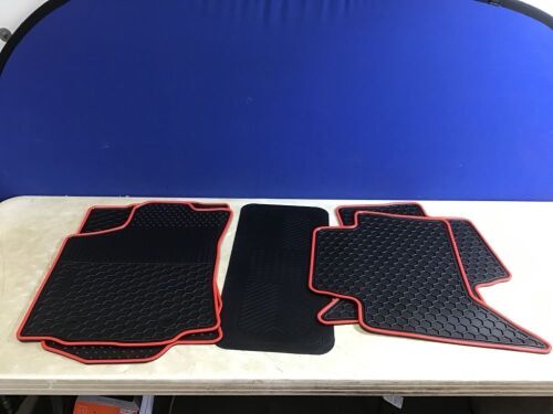 Set of Car Floor Mats. - Lot 634
