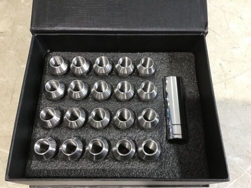 Set of Lug Nuts. - Lot 658