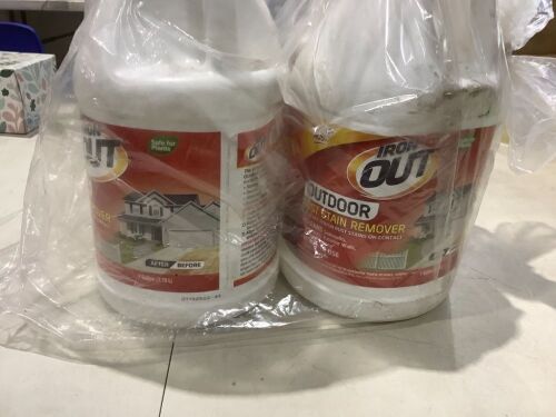 Lot of (4) Outdoor Rust Stain Remover. - Lot 1065