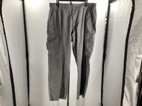 Red Head Men's Pants, 38x30, Dirty, Ecommerce Return - Lot 164