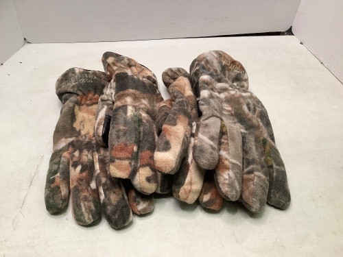 Lot of (2) Pair of Red Head Gloves, Medium, Appears New - Lot 272