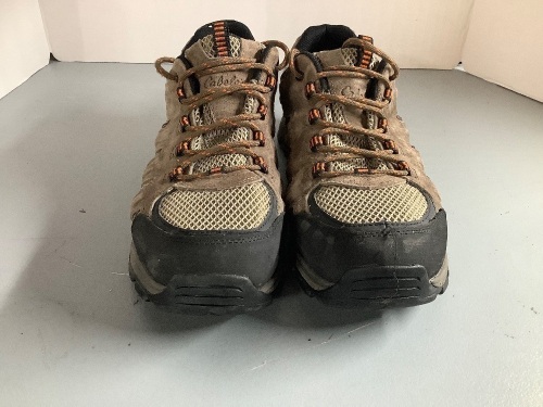 Men's Hiking Shoes, 10, Scuffed, Ecommerce Return