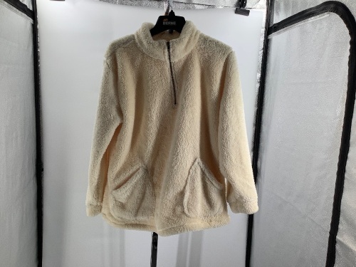 Natural Reflections Quarter Zip, Large, Appears New - Lot 539