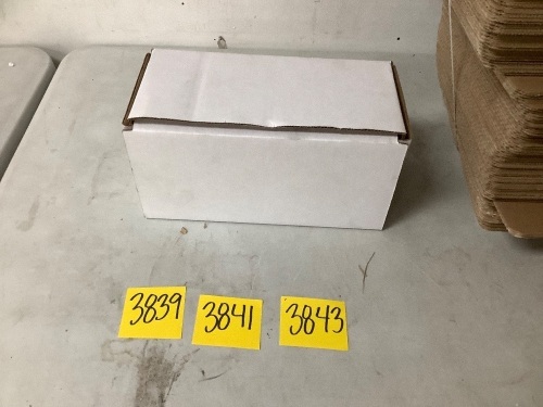 Stack of formable boxes - Lot 3839