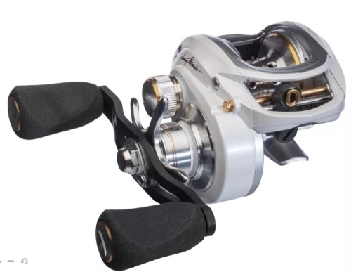Johnny Morris CarbonLite 2.0 Baitcast Reel, Appears New - Lot 131
