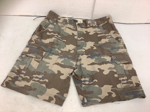 Red Head Shorts For Men, Size 34, Appears New - Lot 372