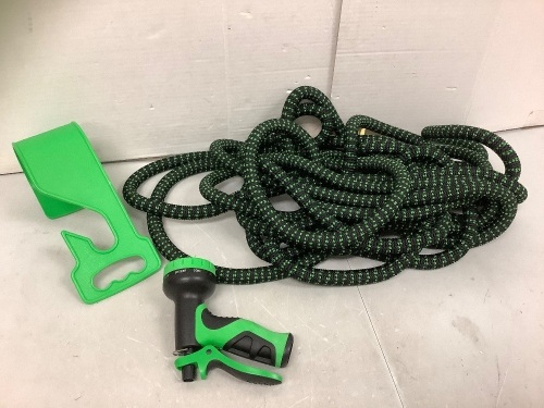 Water Hose, Appears New - Lot 304