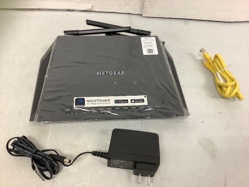 Nighthawk Smart Wifi Router, Powers Up, Appears New - Lot 450