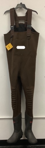 Men's Bibs, 9R, Appears New - Lot 104